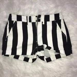 Striped shorts size 00